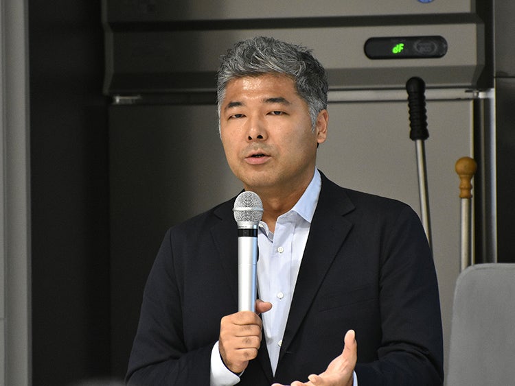 料理の発想ワークショップ part2 ピザから発想する「生地と具のかかわり」の再構築Program 2:スタディ 1/2