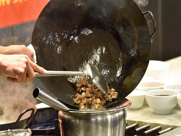 第26回定期イベント 料理の発想ワークショップ part3 7つのキーワードから発想する「麻婆と豆腐」の再構築